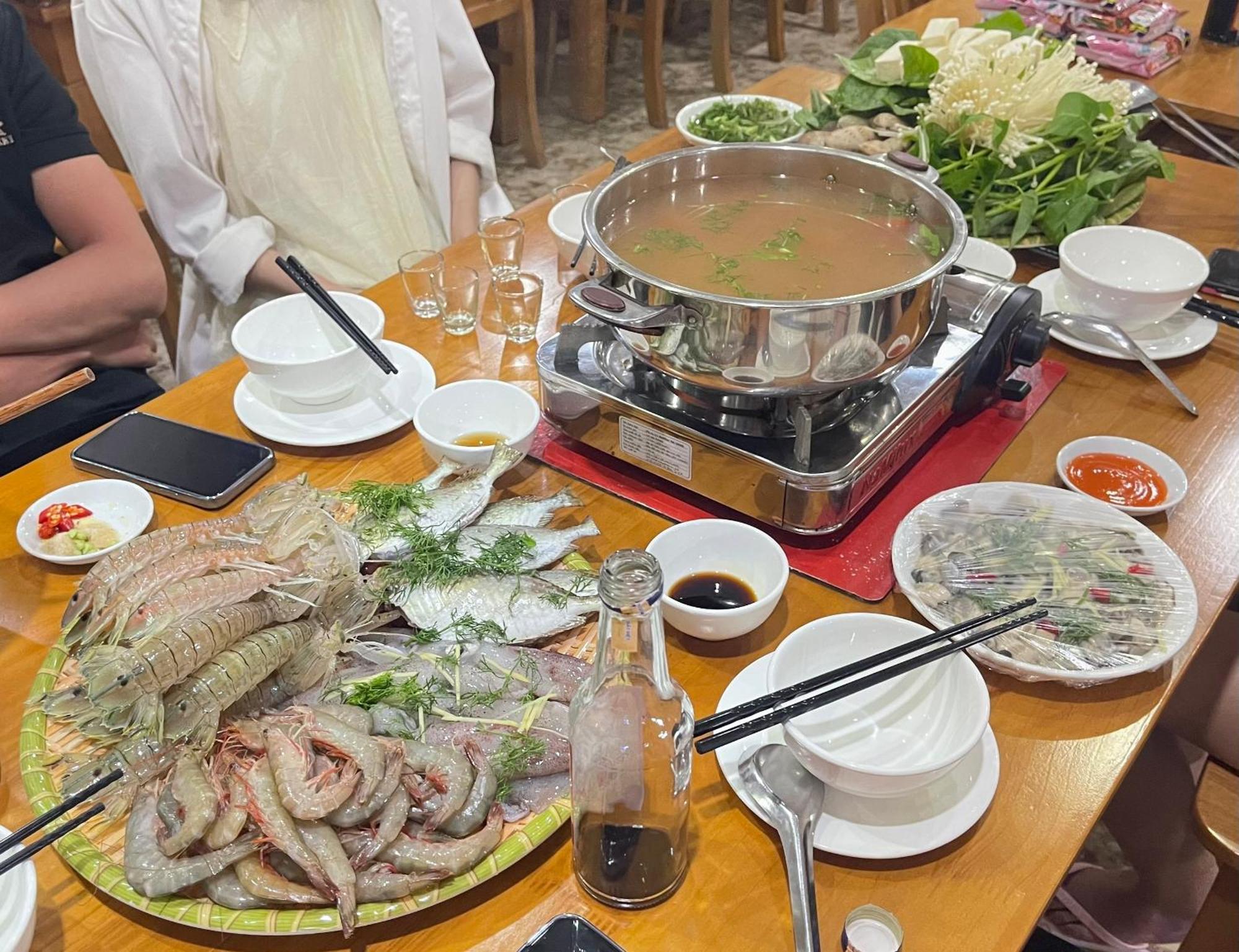 Phuong Dong Hotel Dong Khe Sau Luaran gambar