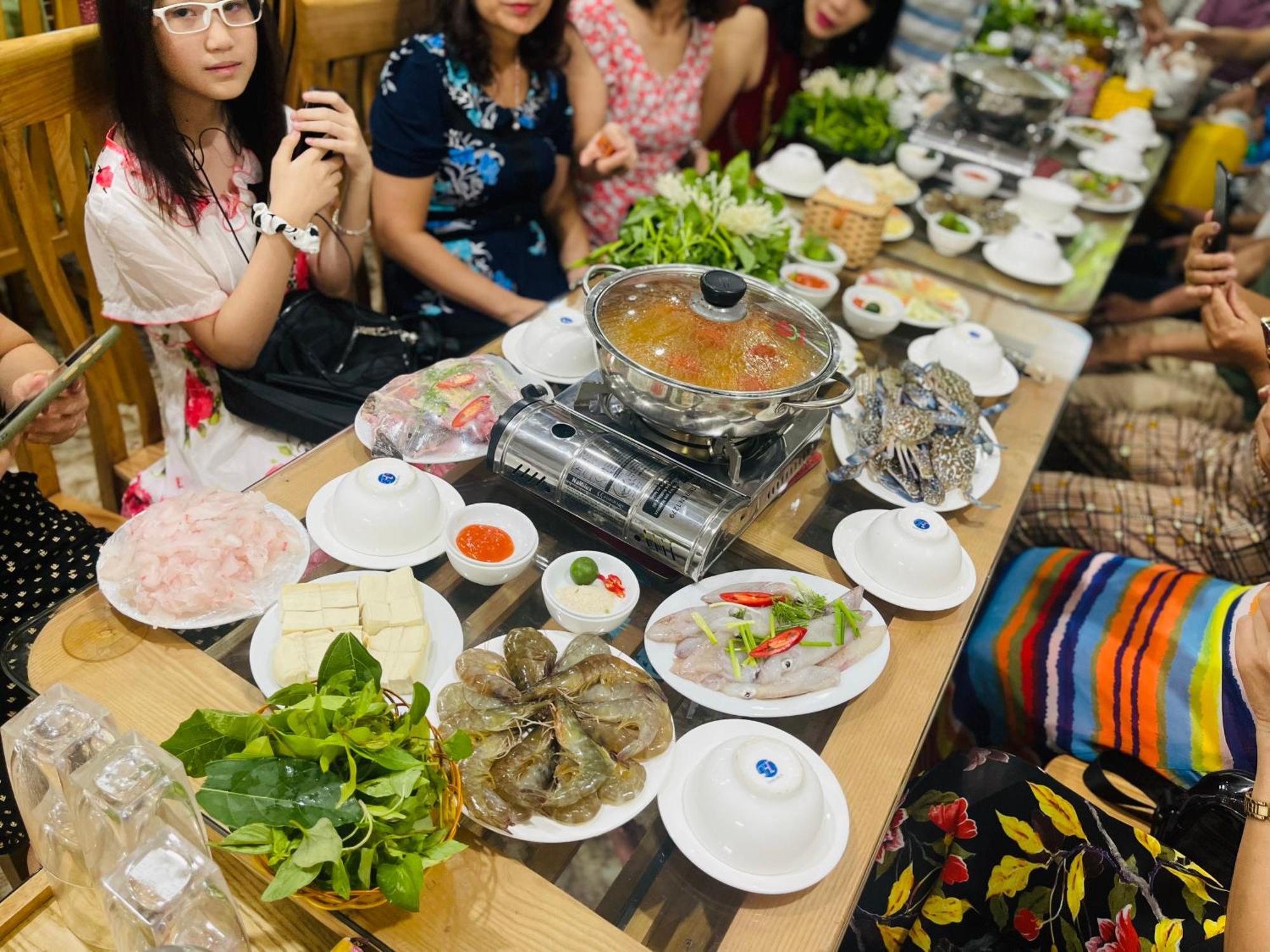 Phuong Dong Hotel Dong Khe Sau Luaran gambar